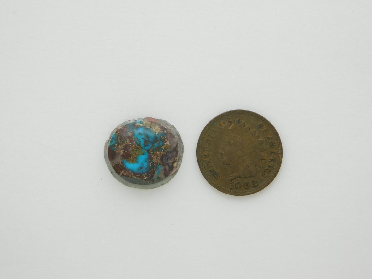 BISBEE TURQUOISE CABOCHON 11 CARATS